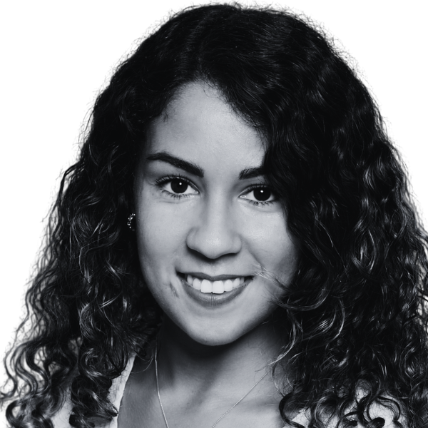 Léa Chakhari - Carrier